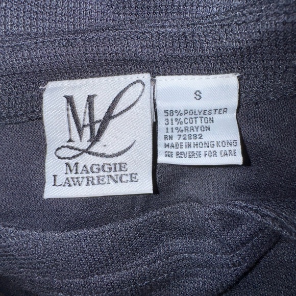 Maggie Lawrence Black Long Sleeve split side waffle knit type top. EUC size S - Picture 6 of 11